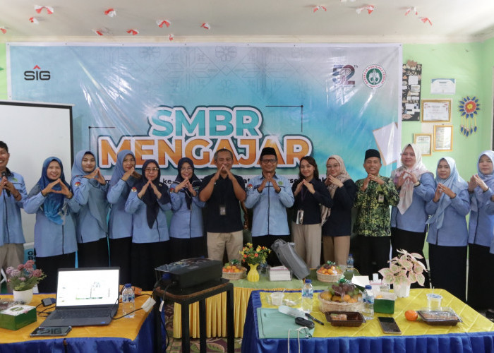 SMBR Mengajar Kenalkan Industri Semen Dan Beragam Profesi kepada Generasi Muda Di Sekolah