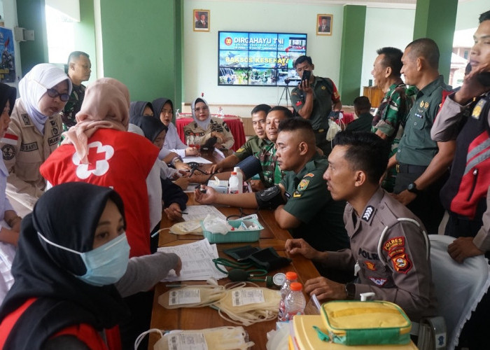 HUT TNI ke-80 : Kodim 0402/OKI Gelar Donor Darah dan Pengobatan Gratis