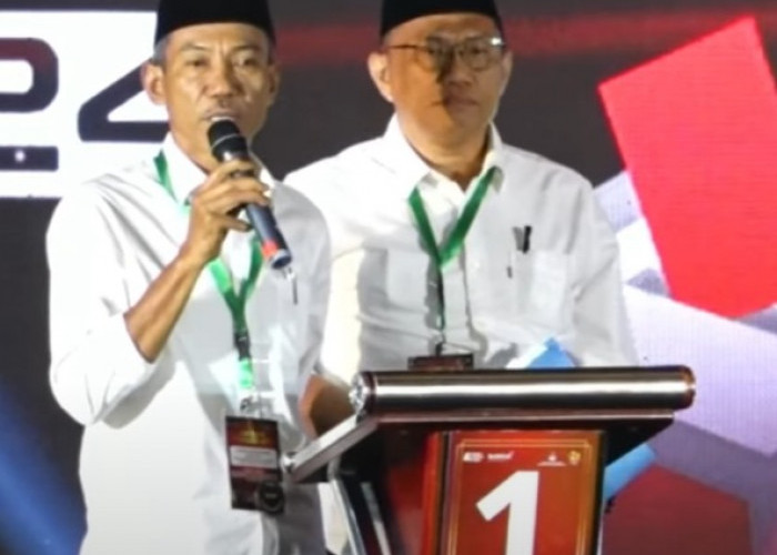 DEBAT PUBLIK PILKADA OKI 2024: Dja'far Shodiq Terlihat Gugup, Dominasi Abdiyanto Menonjol di Sesi Jawaban