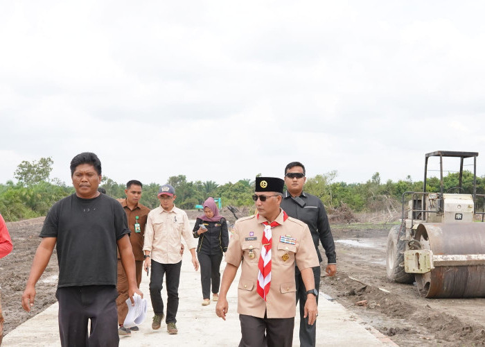 Pj Bupati Tegaskan Pasang Papan Proyek Pembangunan Sesuai Aturan