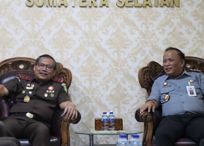 Perkuat Kolaborasi, Kakanwil Kemenkum Sumsel Audiensi dengan Kajati