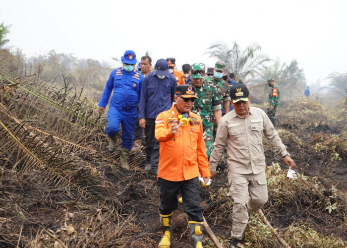 Pj Bupati Apriyadi Boyong OPD Muba Sisir Karhutbunlah di Lalan  Akui Kesulitan Air dan Masuk Lokasi Pemadaman 