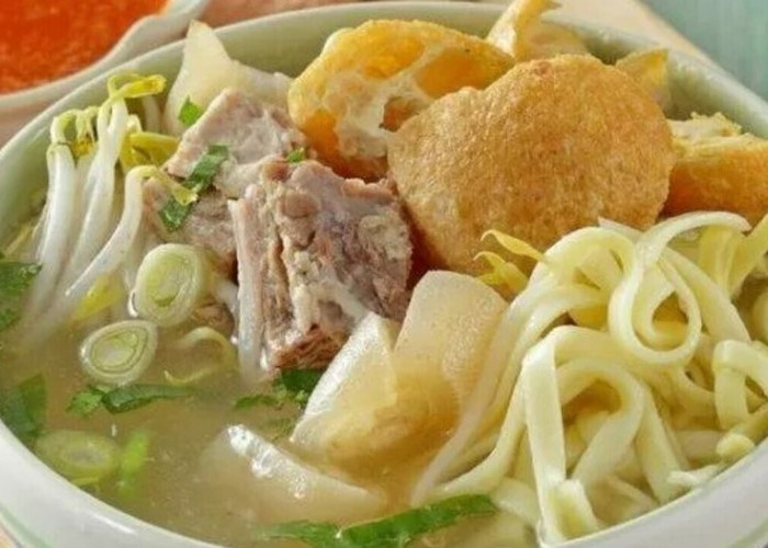 Mie Koclok : Kuliner Khas Cirebon yang Kaya Rasa dan Sejarah