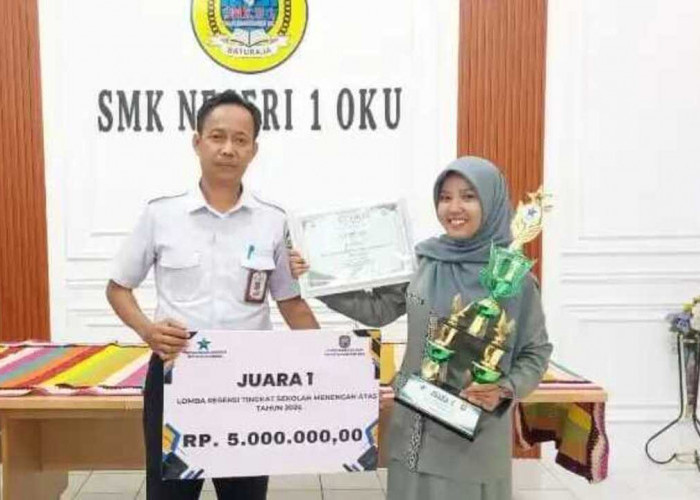 Siswi SMK Negeri 1 OKU Juara 1 Lomba Resensi Buku, Harumkan Nama Sekolah