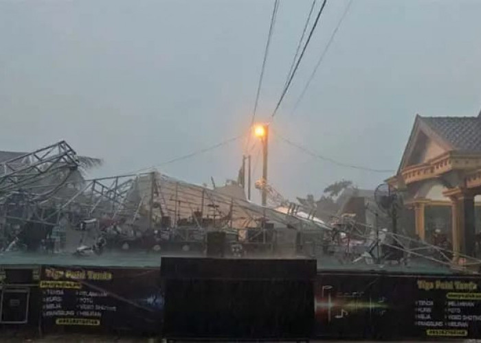 Tampil Acara Tasyakuran di OKI, Rara LIDA Nyaris Tertimpa Panggung Roboh