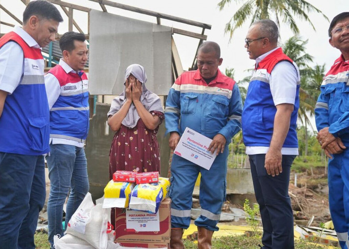 Kawal Misi Kemanusiaan, Dirut PGN Turun Langsung Serahkan Bantuan Bencana Aceh dan Sumatera Utara