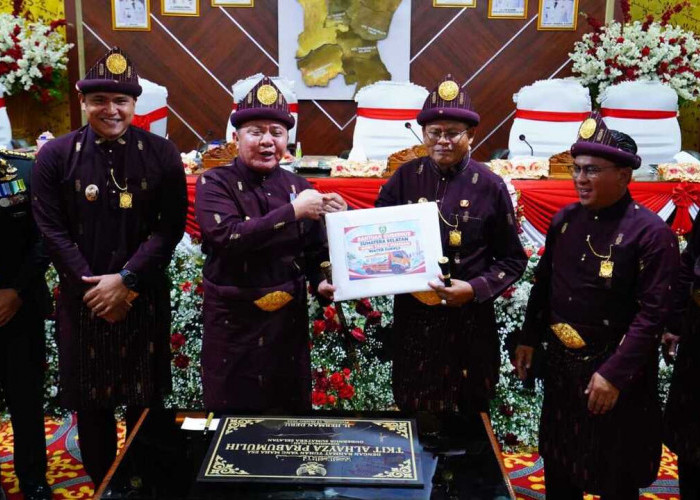 HUT ke-25 Prabumulih, Herman Deru Hadiahi Mobil Damkar