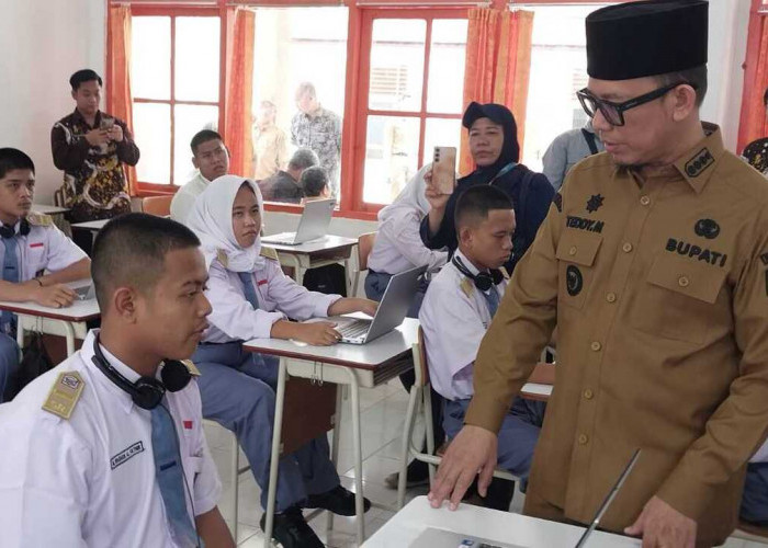 Bupati OKU Dukung SRMA 45, Pastikan Pendidikan Berkualitas untuk Anak Bangsa