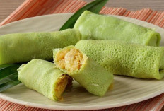 Dadar Gulung Isi Pisang, Kuliner Tradisional yang Tetap Bertahan di Tengah Gempuran Jajanan Modern