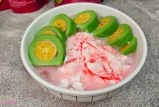 Es Pisang Ijo, Kuliner Tradisional yang Tetap Bertahan di Tengah Gempuran Modernisasi