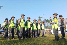 Fajar Menggeliat di Desa Cukil: Sinergi Linmas dan Polri Kawal Kegiatan TNI Pembukaan TMMD Ke-129