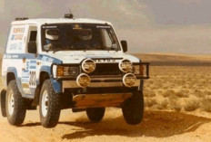 BEDAH TUNTAS: Neraka Dakar & Legenda Isuzu Trooper, SUV Badak yang Terlupakan