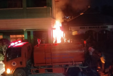 Korsleting Listrik, Kantin MIN 1 Muara Enim Membara