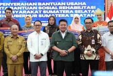 Herman Deru Dorong UMKM dan Anak Muda Sumsel Tangguh Berwirausaha, Ratusan Bantuan Usaha Disalurkan
