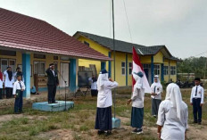 Pernah Rayakan HUT RI Dengan Bermodal Tiang Bambu dan Bendera Pemberian Dandim