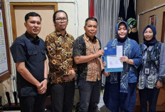 Kemenkum Sumsel Serahkan Dokumen Kepemilikan BMN ke Sejumlah Lapas, Tegaskan Komitmen Tertib Administrasi