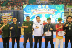 Wagub Cik Ujang: Kejuaraan Karate Jadi Wadah Cetak Atlet Berprestasi dan Generasi Berkarakter