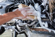Cara Aman Mencuci Mesin Motor di Rumah, Bikin Kinclong Tanpa Risiko Karat dan Kerusakan