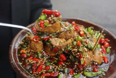 Tahu Gejrot, Kuliner Khas Cirebon yang Tetap Digemari di Tengah Perkembangan Zaman