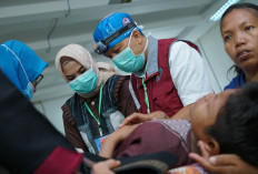 Hut - 66, Pusri Gelar Khitannan Massal Palembang