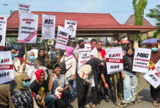 Ribuan Masyarakat Datangi DPRD Sumsel Dukung Program MBG