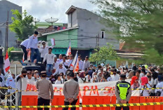 Ratusan Massa APM Gelar Unjuk Rasa di Kantor PHR Zona 4, Tuntut Transparansi Rekrutmen Tenaga Kerja