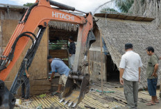 4 Pondok di Sungai Udang Jakabaring Dibongkar