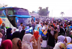 169 JCH Asal Prabumulih Diberangkatkan ke Tanah Suci, H Arlan: Luruskan Niat Semata-Mata Karena Allah 