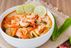Sop Tom Yam: Perpaduan Rasa Asam Pedas yang Mendunia dari Negeri Gajah Putih