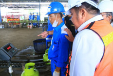 Pastikan LPG Aman dan Tepat Sasaran, Gubernur Herman Deru Tinjau SPPBE di Ogan Ilir.