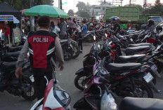 Ganggu Lalu Lintas dan Sebabkan Kemacetan, Polisi Tertibkan Parkir di Kawasan Kuliner Unsri Indralaya