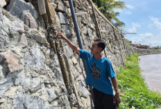 ‎Wow, Talud Rp15 Miliar di OKUT Diduga Tak Sesuai Standar