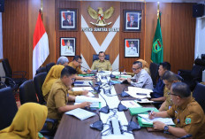 Sekda Sumsel edward candra Pimpin Rapat Bahas Usulan Kenaikan Hibah Parpol 2027