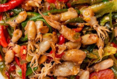 Tumis Cumi Asin : Hidangan Sederhana yang Selalu Jadi Favorit di Meja Makan Indonesia