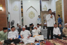 Herman Deru dan Cik Ujang Hadiri HUT Ke-4 Masjid Hj Sopiah, UAS: Bakti kepada Ibu Dibalas Kemuliaan Allah