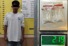 Sabu Tersembunyi dalam Kotak Permen Putih di Kamar, Pengedar di Bukit Lama Palembang Dibekuk