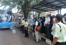 Dukung Program Hemat Energi, Rektor UNSRI Beserta Jajaran Gunakan Transportasi Umum