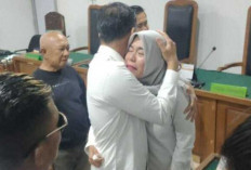 Tok ! Eks Wawako Palembang dan Suami Divonis 7,5 Tahun Penjara