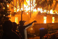 Rumah Kayu di KPR OKU Terbakar, Tidak ada Korban Jiwa