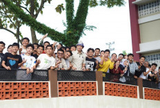 Didampingi  Herman Deru,  Menko AHY Tinjau Rusun Mahasiswa Unsri Palembang