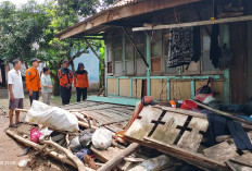 Rumah Panggung di Ogan Ilir Roboh Diterjang Angin Kencang, Janda Tiga Anak Butuh Bantuan