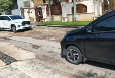 Dijanjikan Selesai Usai Lebaran, Jalan Sumatera I Palembang hingga Kini Belum Diperbaiki