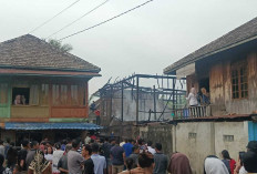 Tukang Bangunan di Mangun Jaya OKI Histeris, Tak Sanggup Melihat Rumahnya Dilahap Si Jago Merah