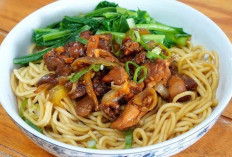 Mie Ayam Semakin Populer di Indonesia: Dari Gerobak Pinggir Jalan hingga Kuliner Favorit Nasional
