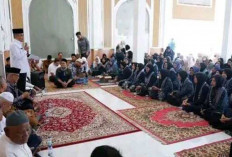 Wabup Ardani Minta Jamaah Jaga Kekompakan dan Ikuti Arahan Pembimbing Saat Umrah