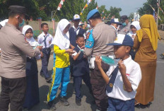 Tingkatkan Kesadaran Kesehatan, Bagikan Masker Untuk Pelajar dan Pengendara