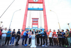 Gubernur Herman Deru Resmikan Car Free Day di Jembatan Ampera, Dorong Budaya Sehat dan Penguatan Ekonomi 