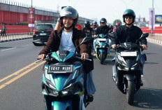 Lutut Menjepit Bodi atau Rangka Sepeda Motor Tingkatkan Stabilitas Berkendara