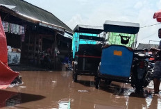 Banjir Pasar Tanjung Raja Dikeluhkan Pedagang, Omzet Penjualan Menurun