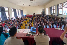 Cegah Bullying hingga Tawuran, Polisi Tanamkan Kesadaran Hukum kepada Pelajar